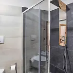 2 Bedroom Cozy In *