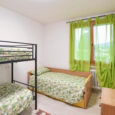 Appartamento 2 Bedroom Cozy In *