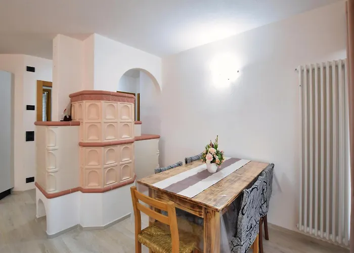 2 Bedroom Cozy In Appartamento