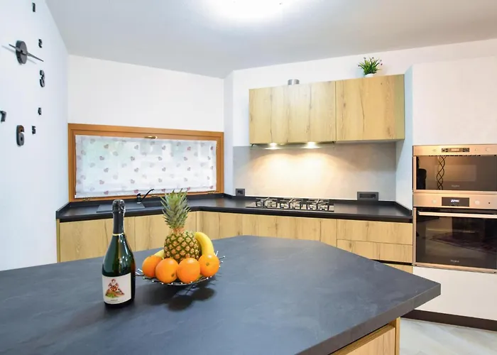 Appartamento 2 Bedroom Cozy In Lamon